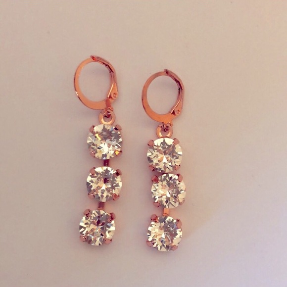 Gorgeous Rose Crystal Gold Drop Earrings - Picture 3 of 3